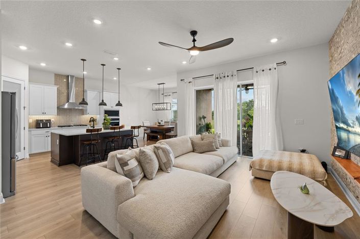 Image No.11-5 Bed House for sale