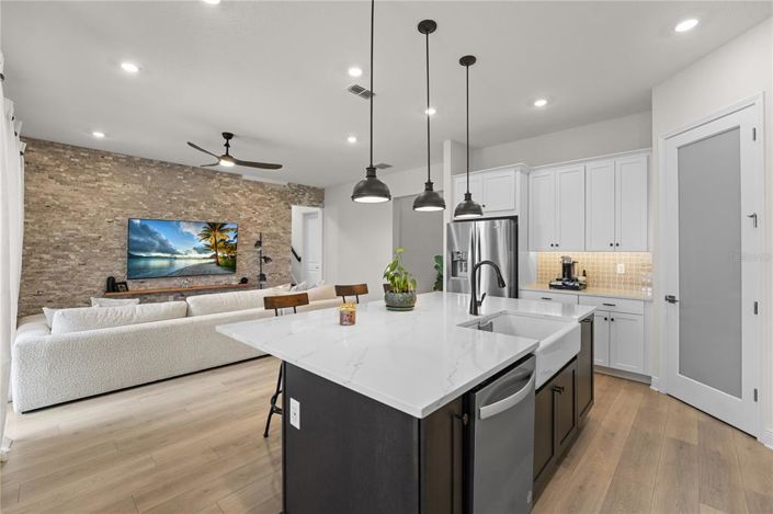 Image No.17-5 Bed House for sale