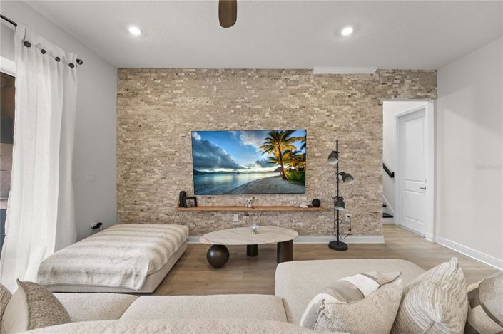 Image No.21-5 Bed House for sale