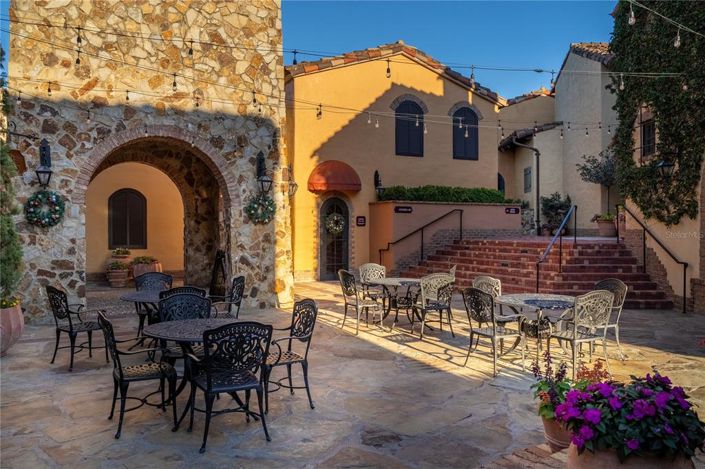 Image No.57-5 Bed House for sale