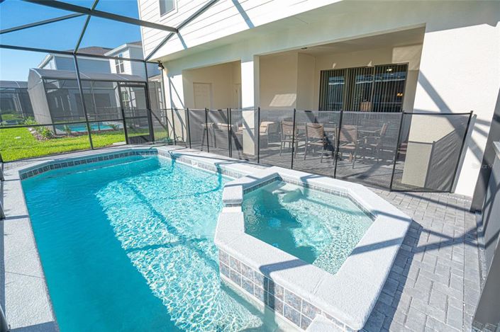 Image No.36-7 Bed House for sale