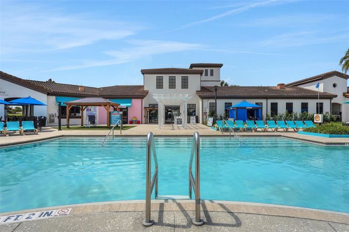 Image No.54-4 Bed Townhouse for sale