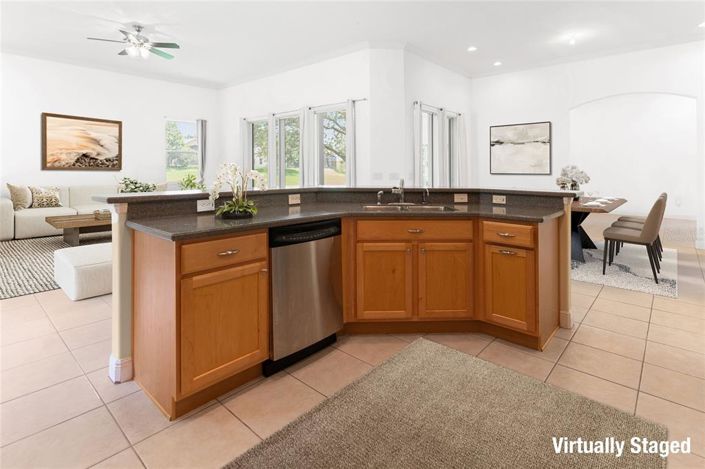 Image No.4-5 Bed House for sale