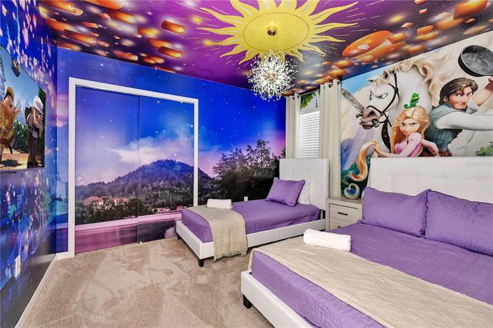 Image No.32-8 Bed Property for sale