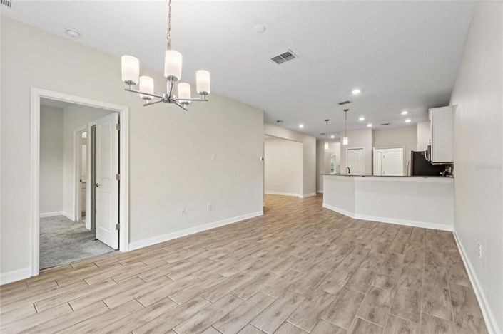 Image No.12-2 Bed Property for sale