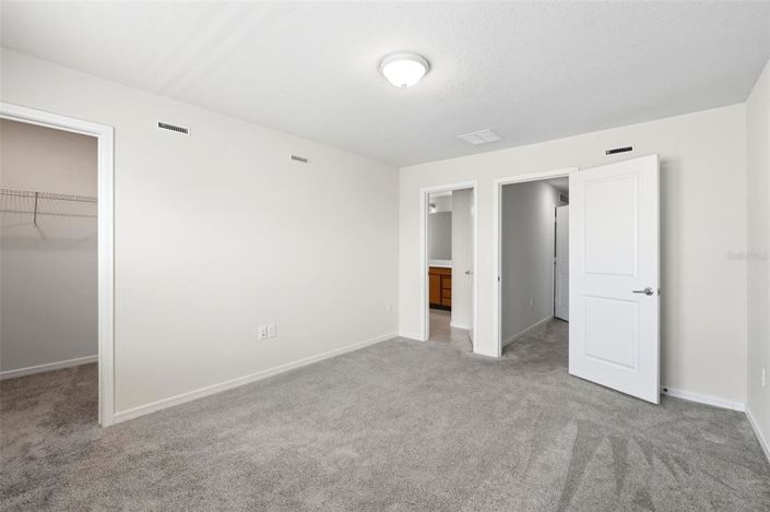 Image No.21-3 Bed Townhouse for sale