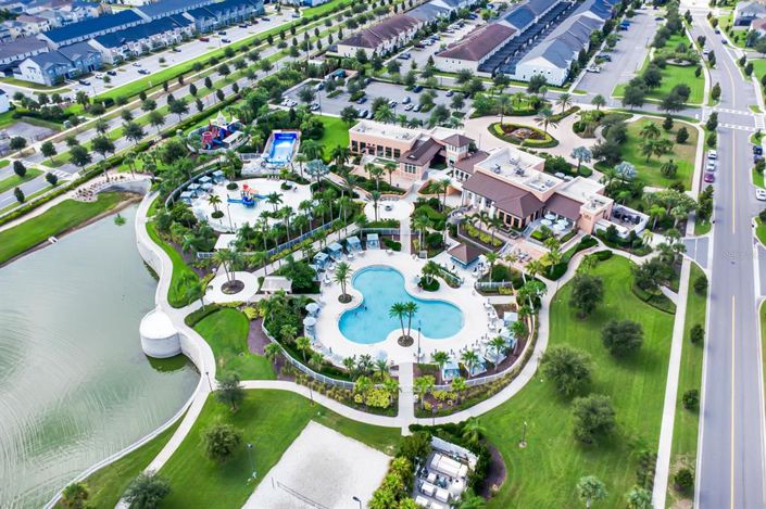 Image No.54-5 Bed Townhouse for sale