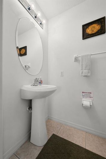 Image No.13-5 Bed House for sale