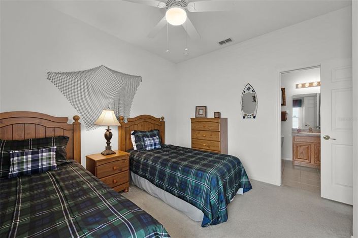 Image No.18-5 Bed House for sale