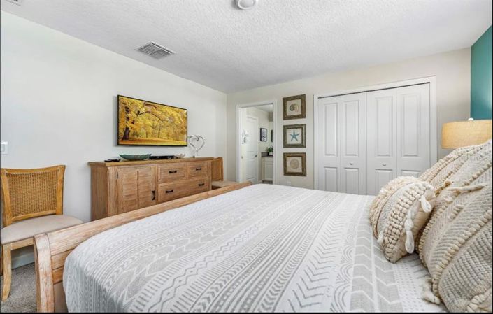 Image No.17-4 Bed Townhouse for sale