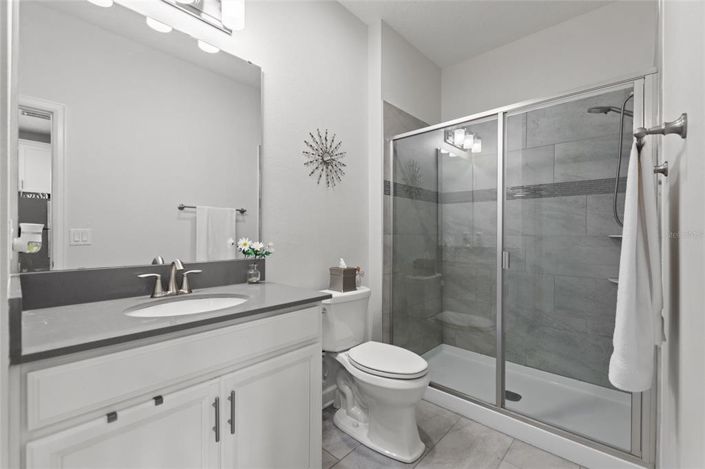 Image No.20-6 Bed Property for sale