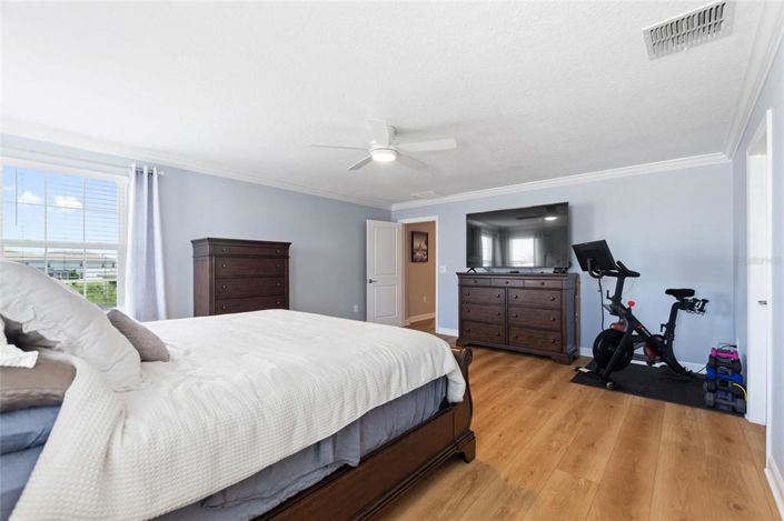 Image No.29-6 Bed Property for sale