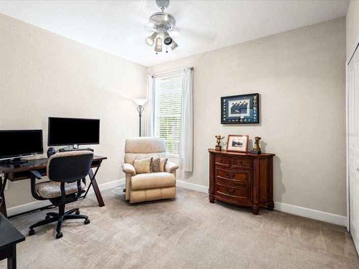 Image No.26-3 Bed Townhouse for sale