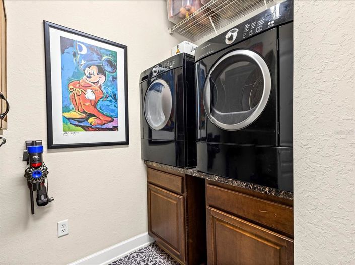 Image No.35-3 Bed Townhouse for sale