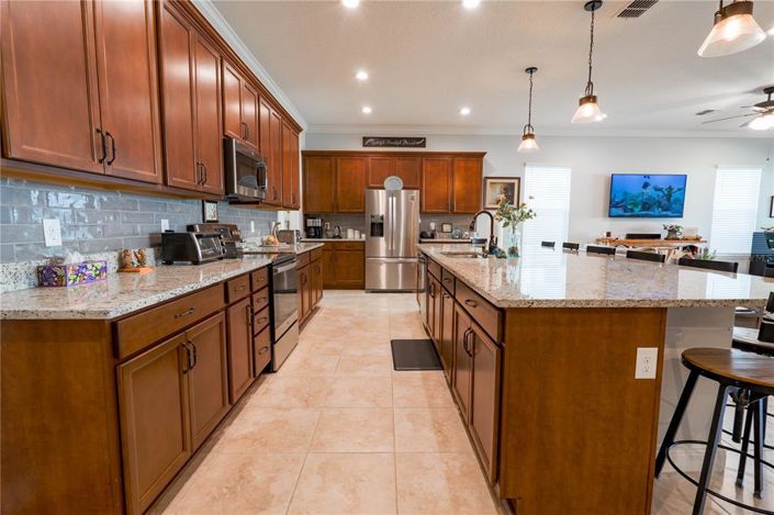 Image No.10-3 Bed House for sale