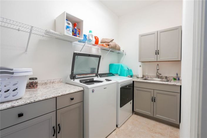 Image No.19-3 Bed House for sale