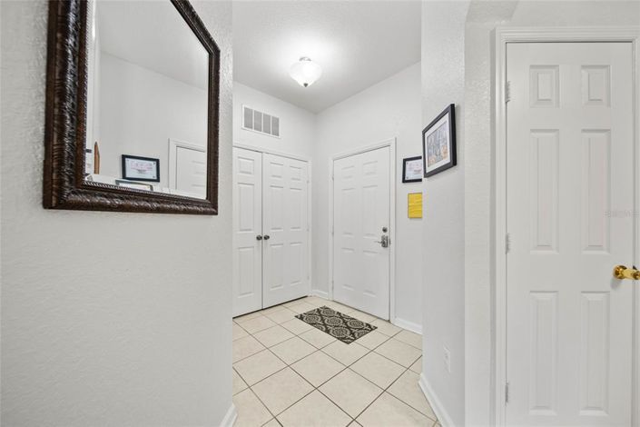 Image No.4-Appartement de 2 chambres à vendre à Saint John