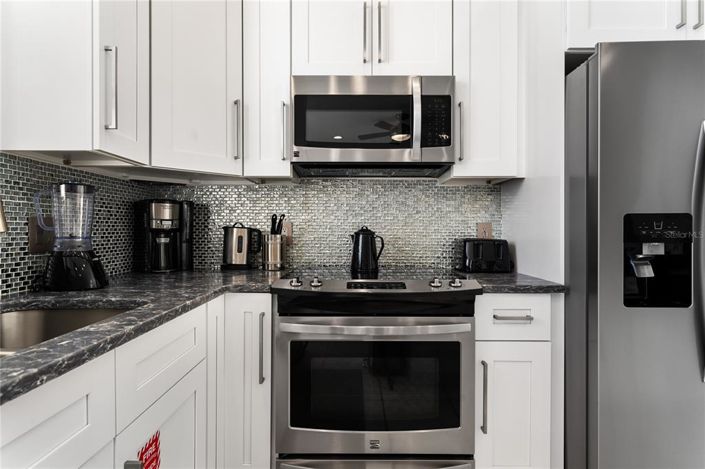 Image No.28-5 Bed House for sale