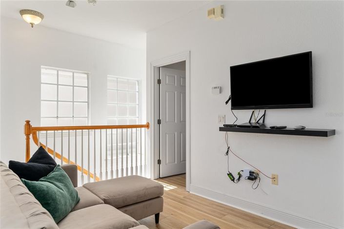 Image No.53-5 Bed House for sale