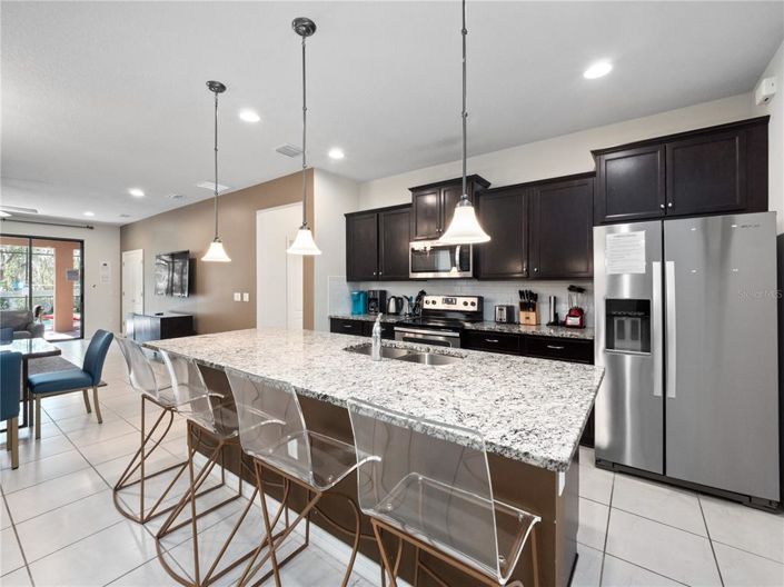 Image No.10-6 Bed House for sale