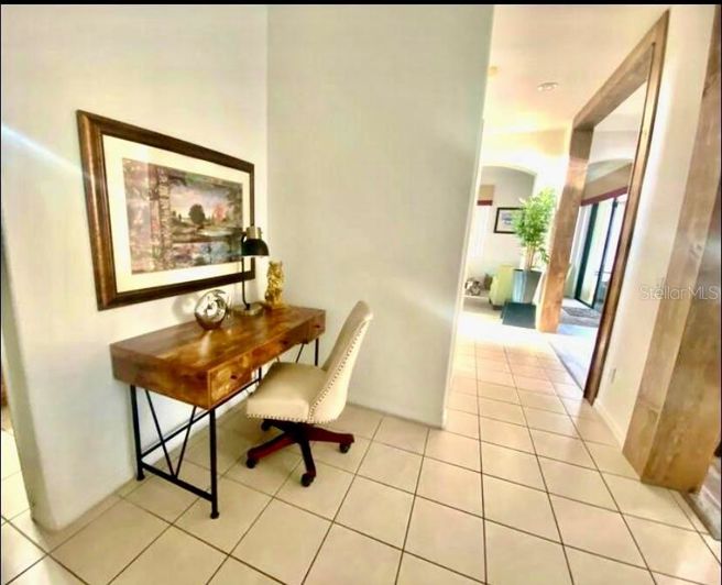 Image No.7-5 Bed House for sale