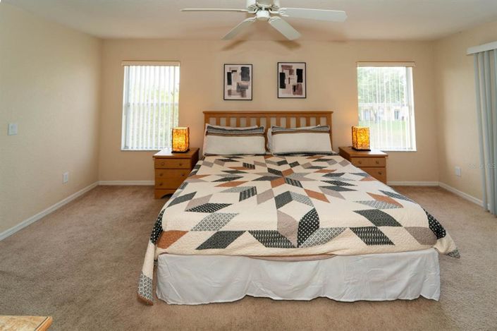 Image No.17-4 Bed Townhouse for sale