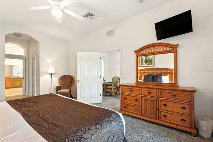 Image No.18-3 Bed Apartment for sale