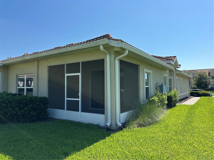 Image No.21-2 Bed Villa for sale