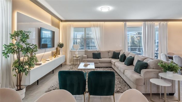 Image No.37-8 Bed Property for sale