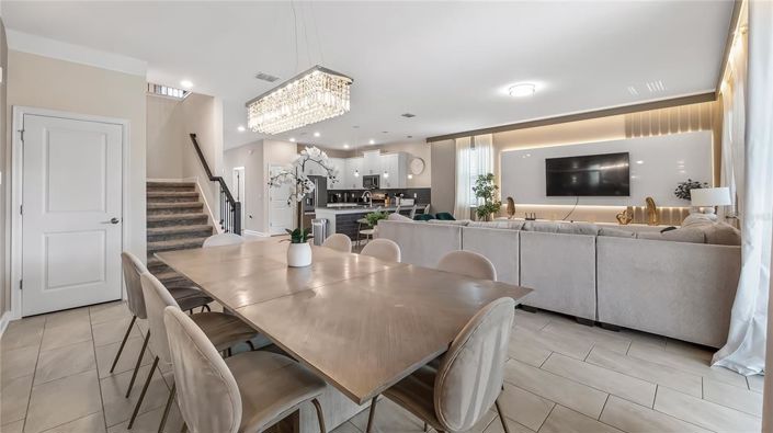 Image No.38-8 Bed House for sale