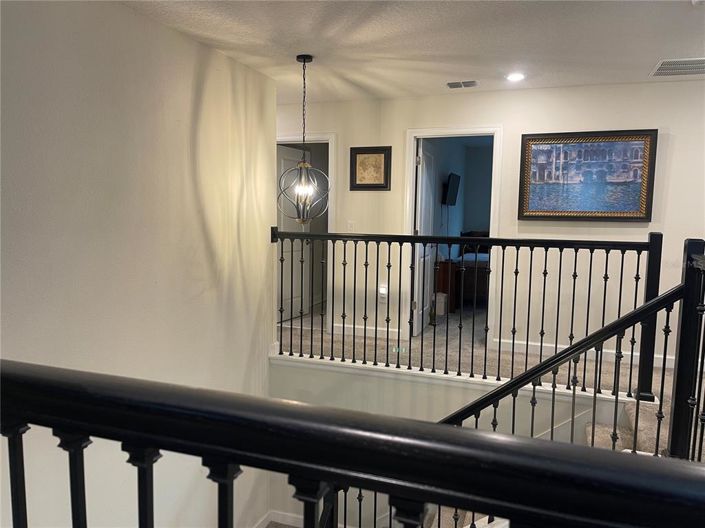 Image No.19-5 Bed House for sale