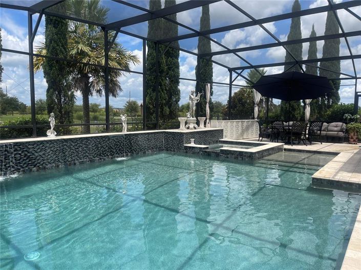 Image No.2-Propriété de 5 chambres à vendre à Davenport