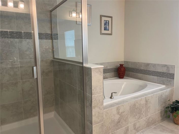 Image No.30-5 Bed House for sale