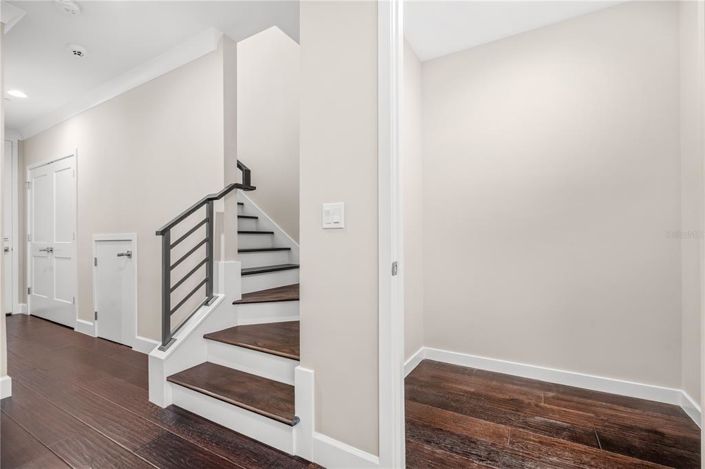 Image No.15-3 Bed Townhouse for sale