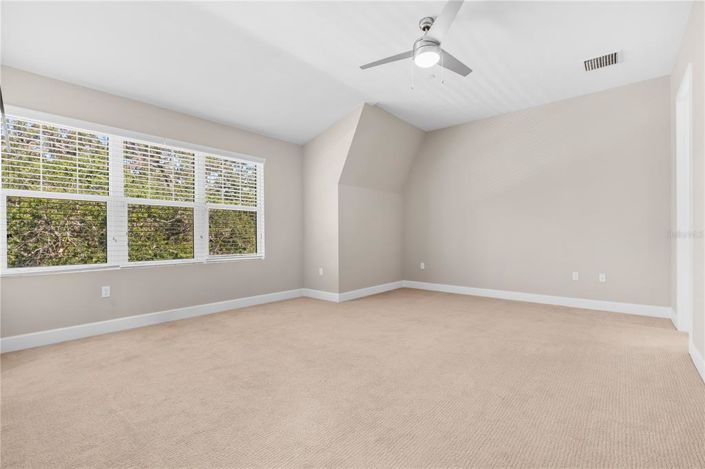 Image No.31-3 Bed Townhouse for sale