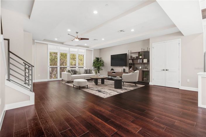 Image No.5-3 Bed Townhouse for sale