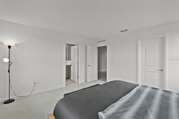 Image No.16-3 Bed Townhouse for sale