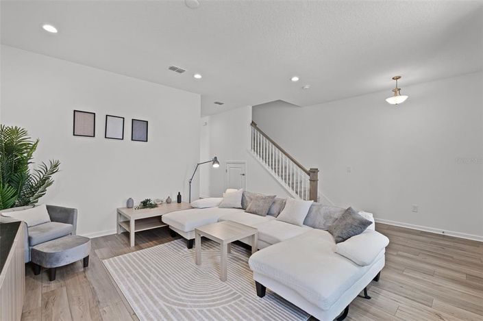 Image No.4-3 Bed Townhouse for sale