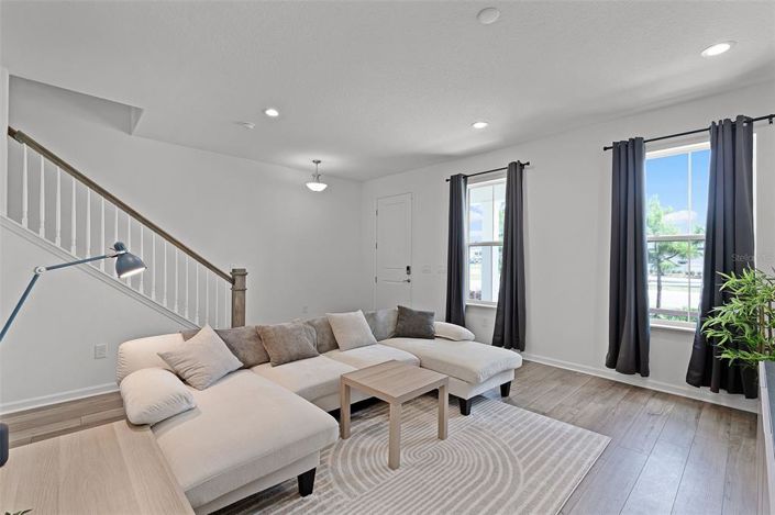 Image No.5-3 Bed Townhouse for sale