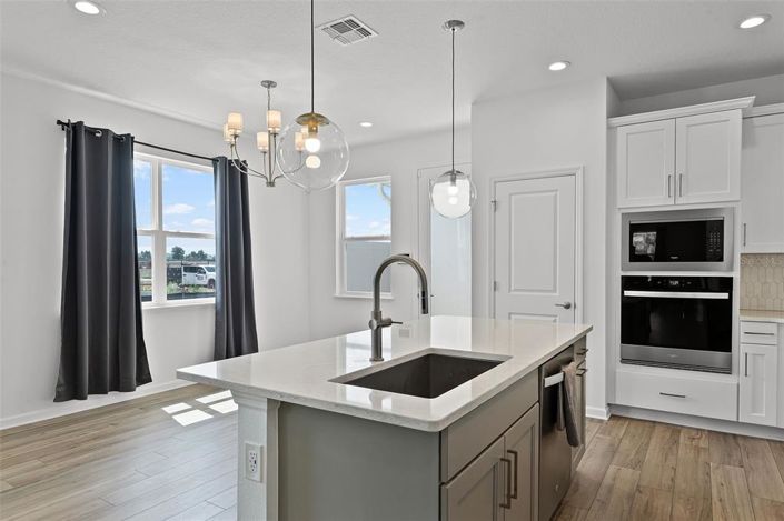 Image No.9-3 Bed Townhouse for sale