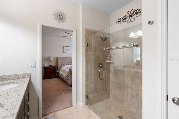 Image No.16-4 Bed House for sale