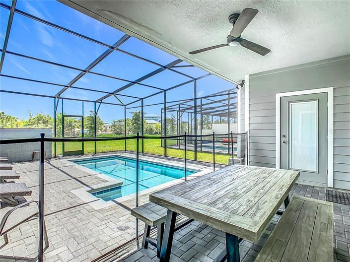 Image No.44-5 Bed Townhouse for sale