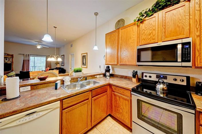 Image No.10-3 Bed Apartment for sale