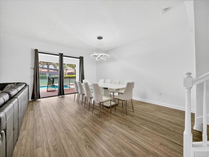 Image No.15-9 Bed House for sale