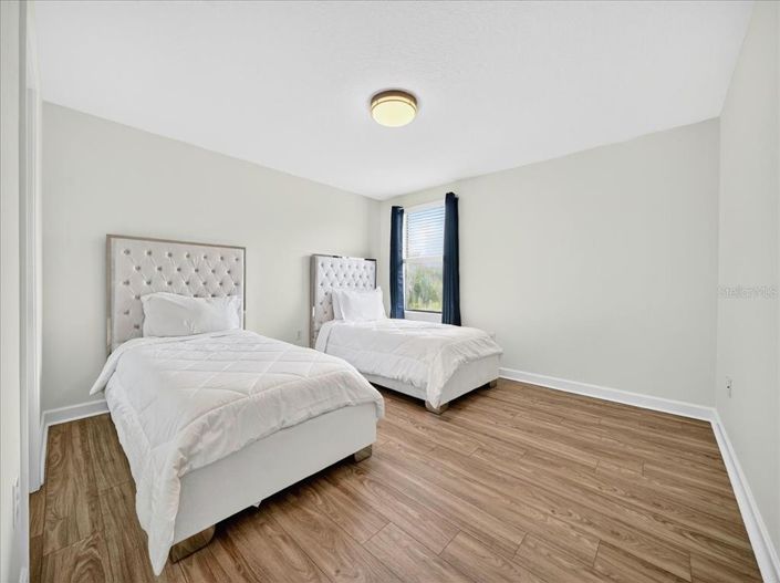 Image No.36-9 Bed House for sale