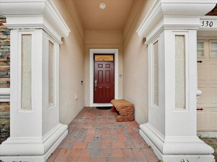 Image No.5-9 Bed House for sale