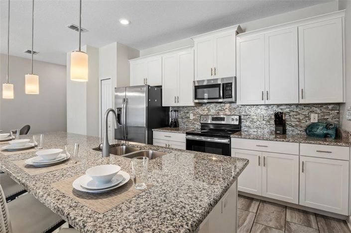 Image No.13-4 Bed Townhouse for sale