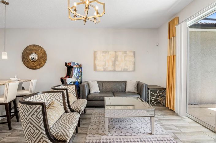 Image No.17-4 Bed Townhouse for sale