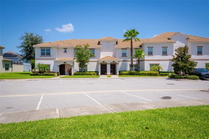 Image No.2-4 Bed Townhouse for sale