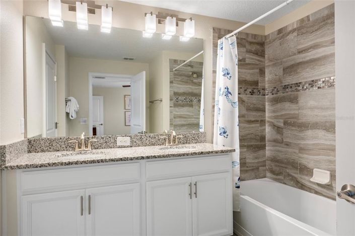 Image No.23-4 Bed Townhouse for sale